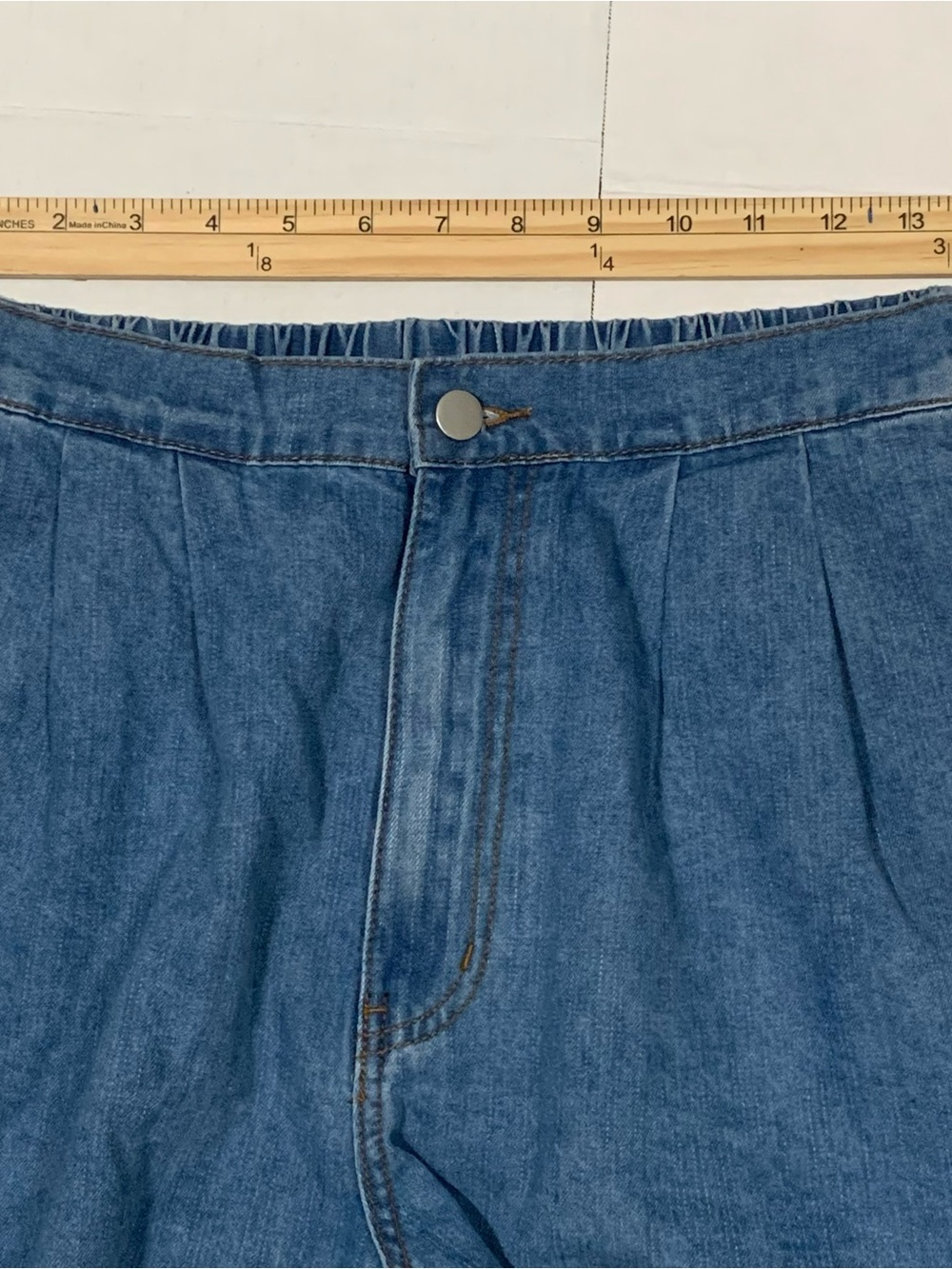 Blue Pleated Denim Shorts with Contrast Trim size M - Picture 3 of 10